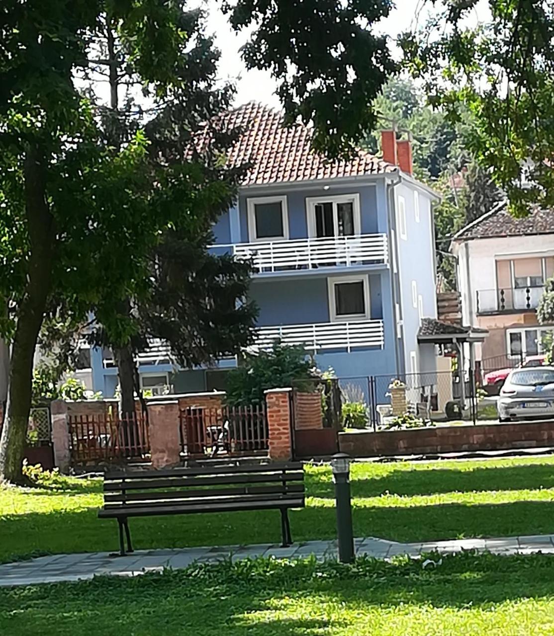 Apartman Bogic Ґолубац Екстер'єр фото