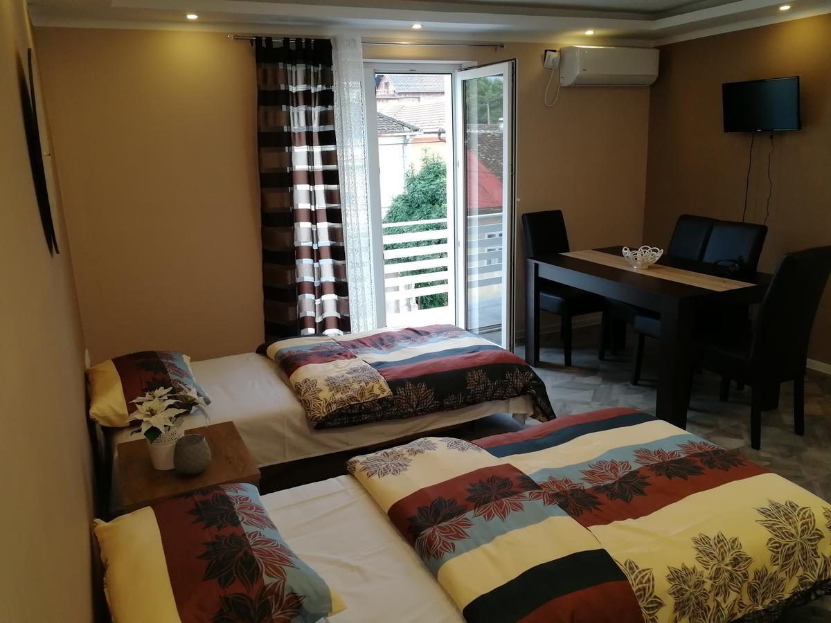 Apartman Bogic Ґолубац Екстер'єр фото